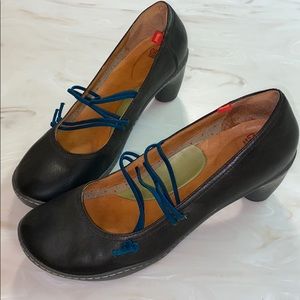 Camper Mary Jane Heels for Beginners Black 42